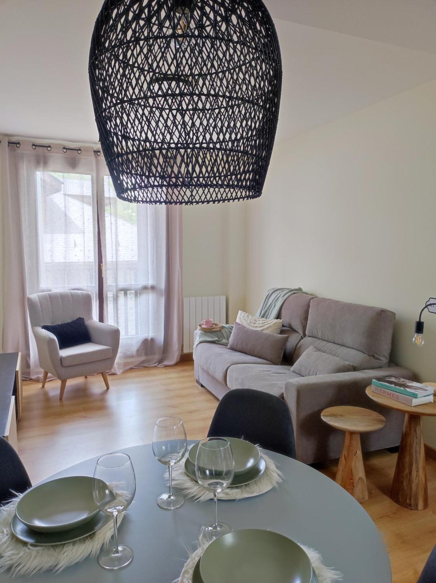 Apartamento Vico Escarrilla Exterior photo