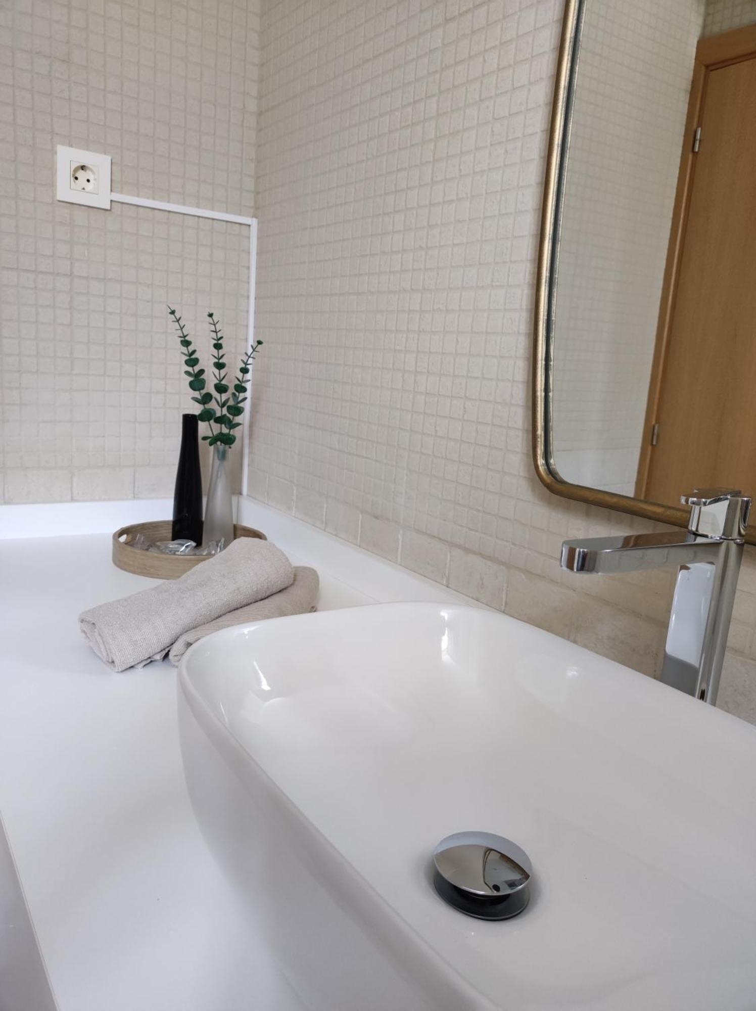 Apartamento Vico Escarrilla Exterior photo